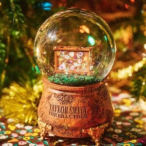 Taylor Swift The Eras Tour Snowglobe Eras Tour Globe Eras Tour Snow Globe NEW